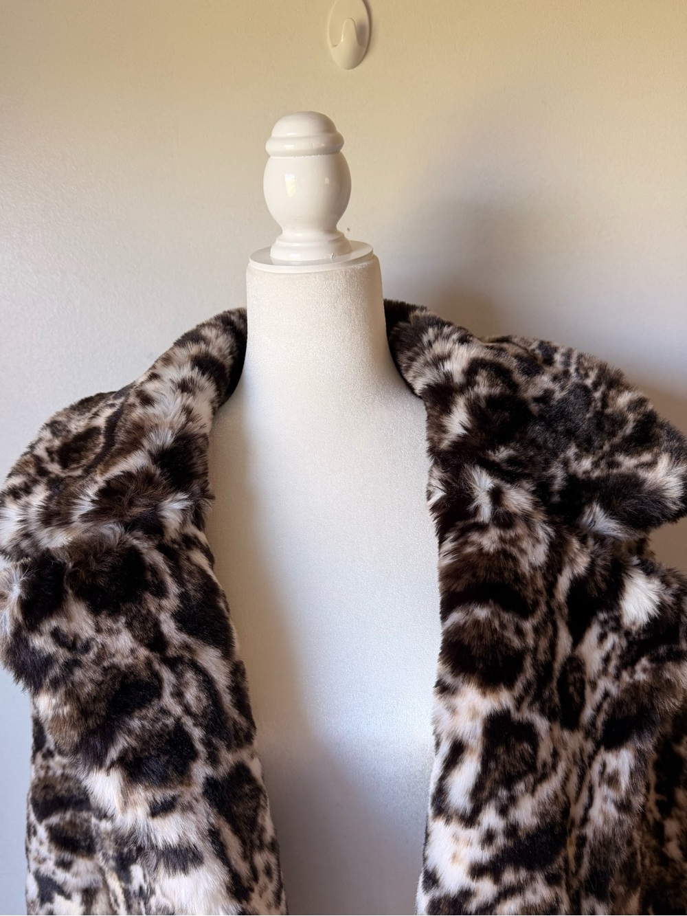 Wildcat Faux Fur Jacket - Picture 5 of 10